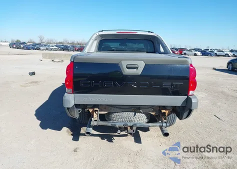 2002 Chevrolet Avalanche 2500 from USA, damaged, VIN 3GNGK23G82G234776
